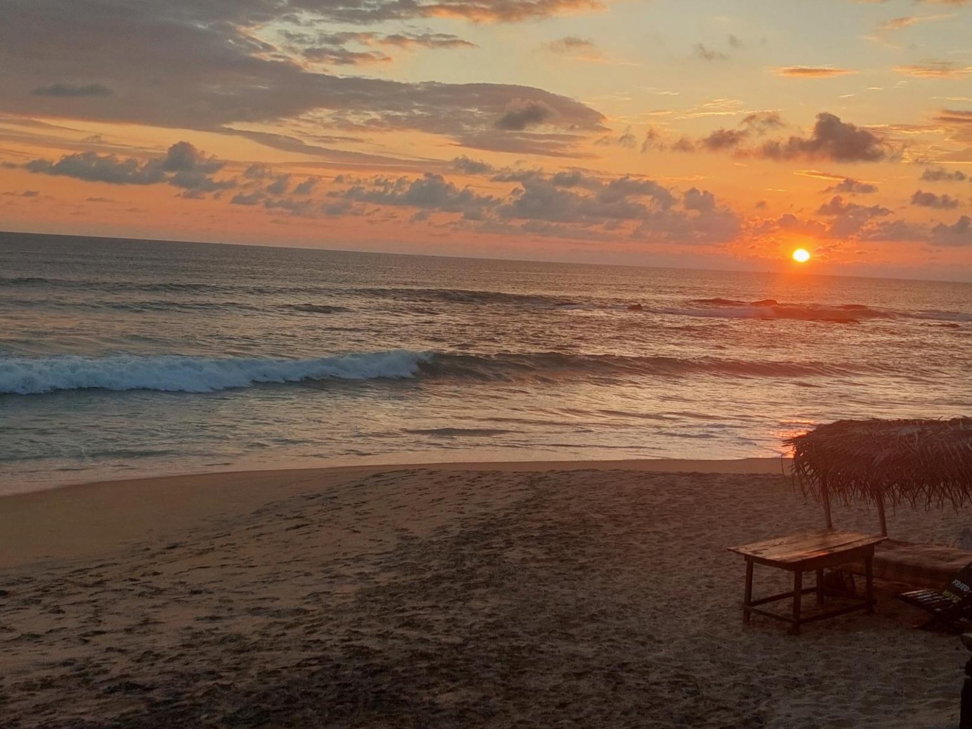 Hakuna Matara Beach Bungalows מראה חיצוני תמונה